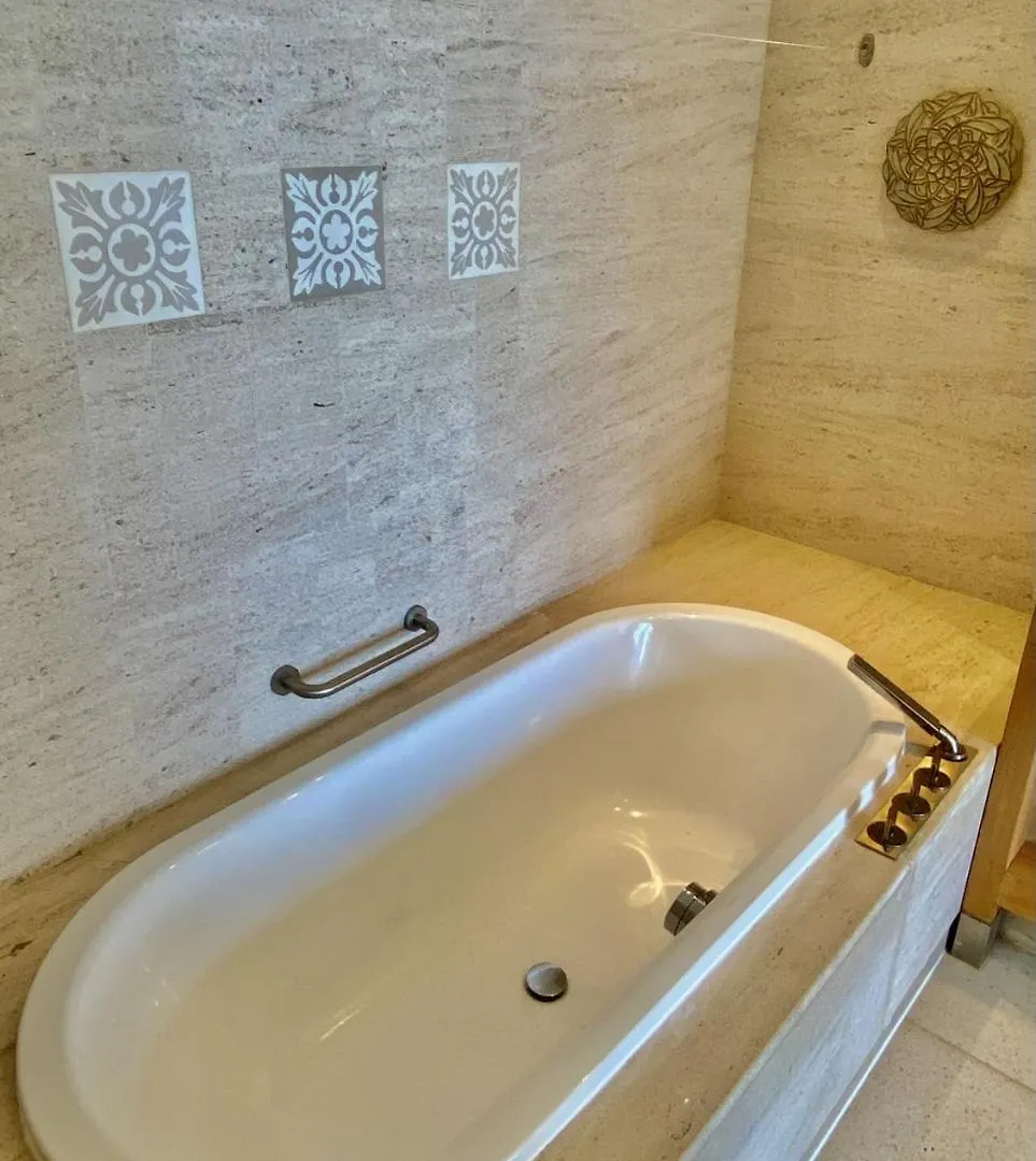 Luxury Apartments 2 Bedrooms In Resort - Free Access Pools Restaurants Vietnam