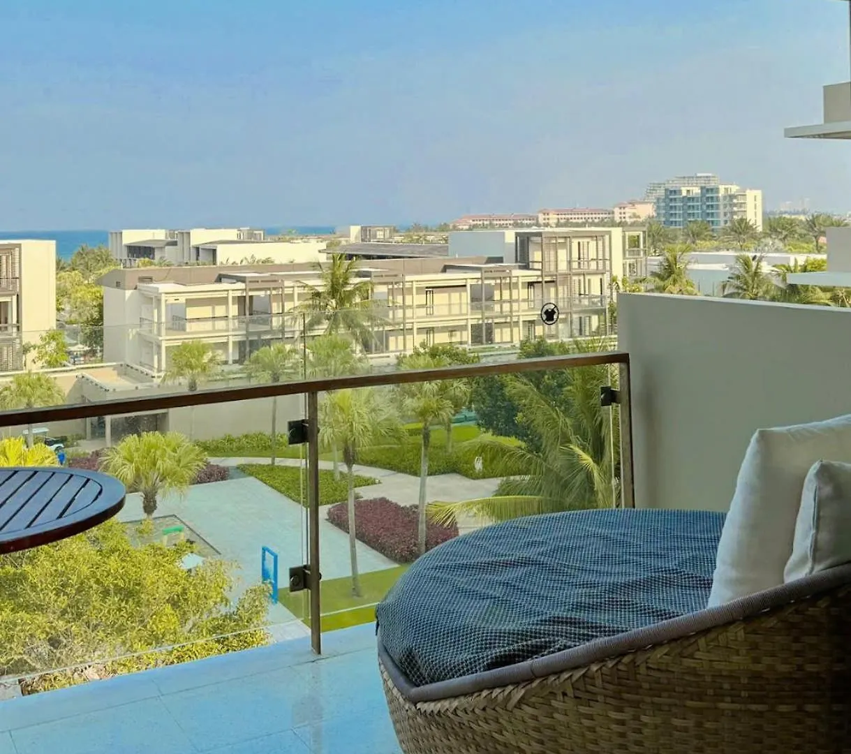 Luxury Apartments 2 Bedrooms In Resort - Free Access Pools Restaurants Da Nang