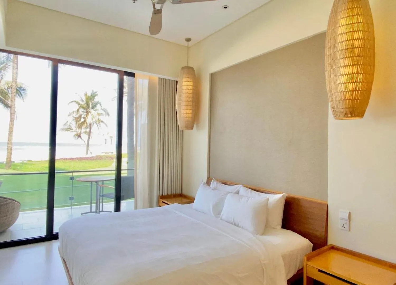 Luxury Apartments 2 Bedrooms In Resort - Free Access Pools Restaurants Vietnam